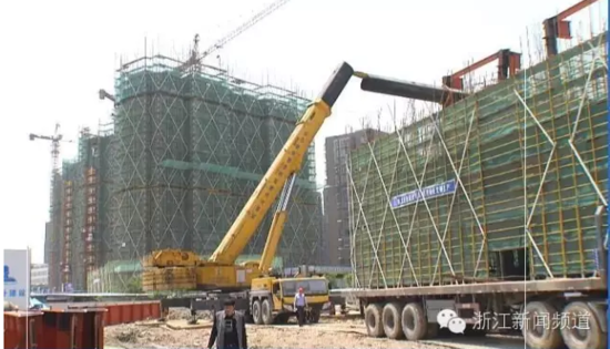 五一假期，杭州一工地的起重機(jī)吊機(jī)倒塌，造成1人重傷，3人輕傷