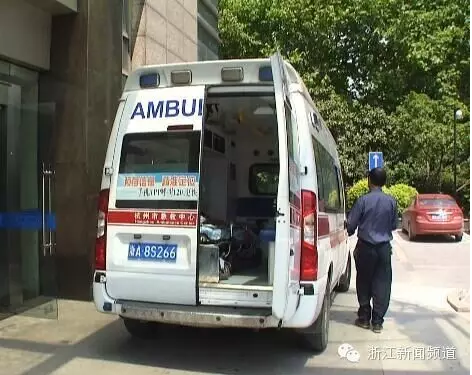 五一假期，杭州一工地的起重機(jī)吊機(jī)倒塌，造成1人重傷，3人輕傷